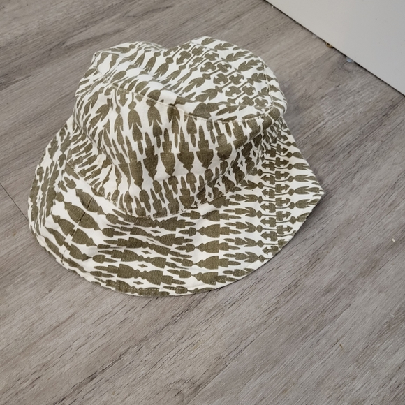 Echo women's neutral print bucket hat - Picture 7 of 9